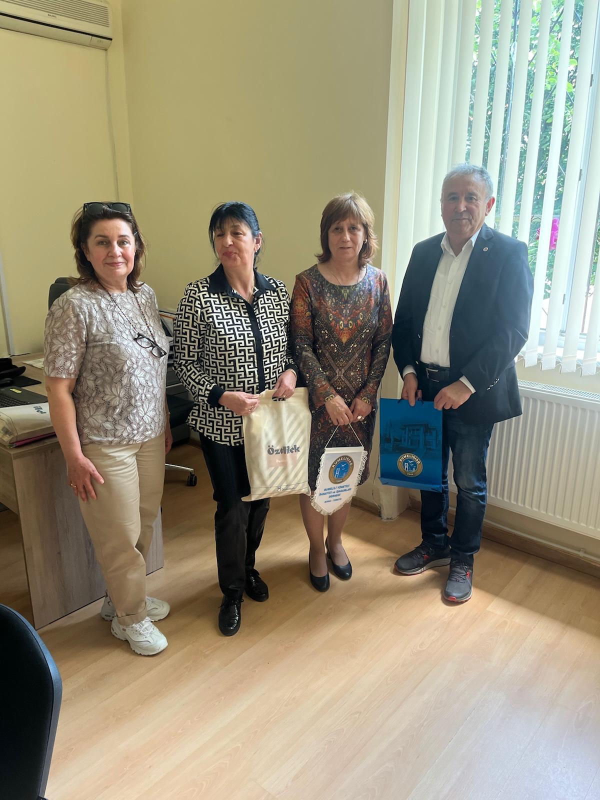 Eğitimde sınırları kaldırma vizyonuyla hareket eden Hürriyet mesleki ve Teknik Anadolu lisesi okulum