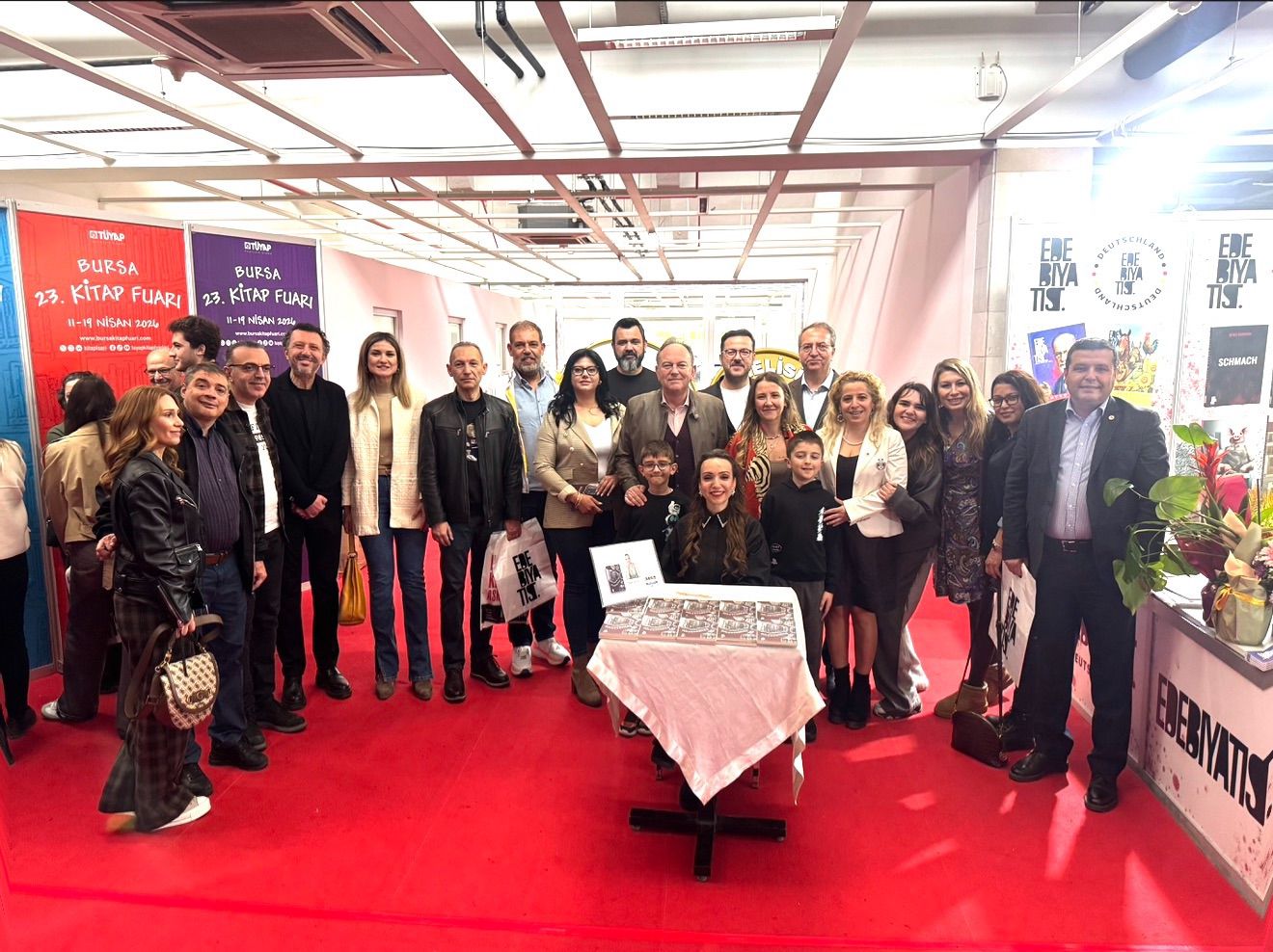 Rumelisiad ailesi olarak, değerli üyemiz Sayın Ayşe Sezen’in öykülerinin yer aldığı Gölgedekiler 2 i