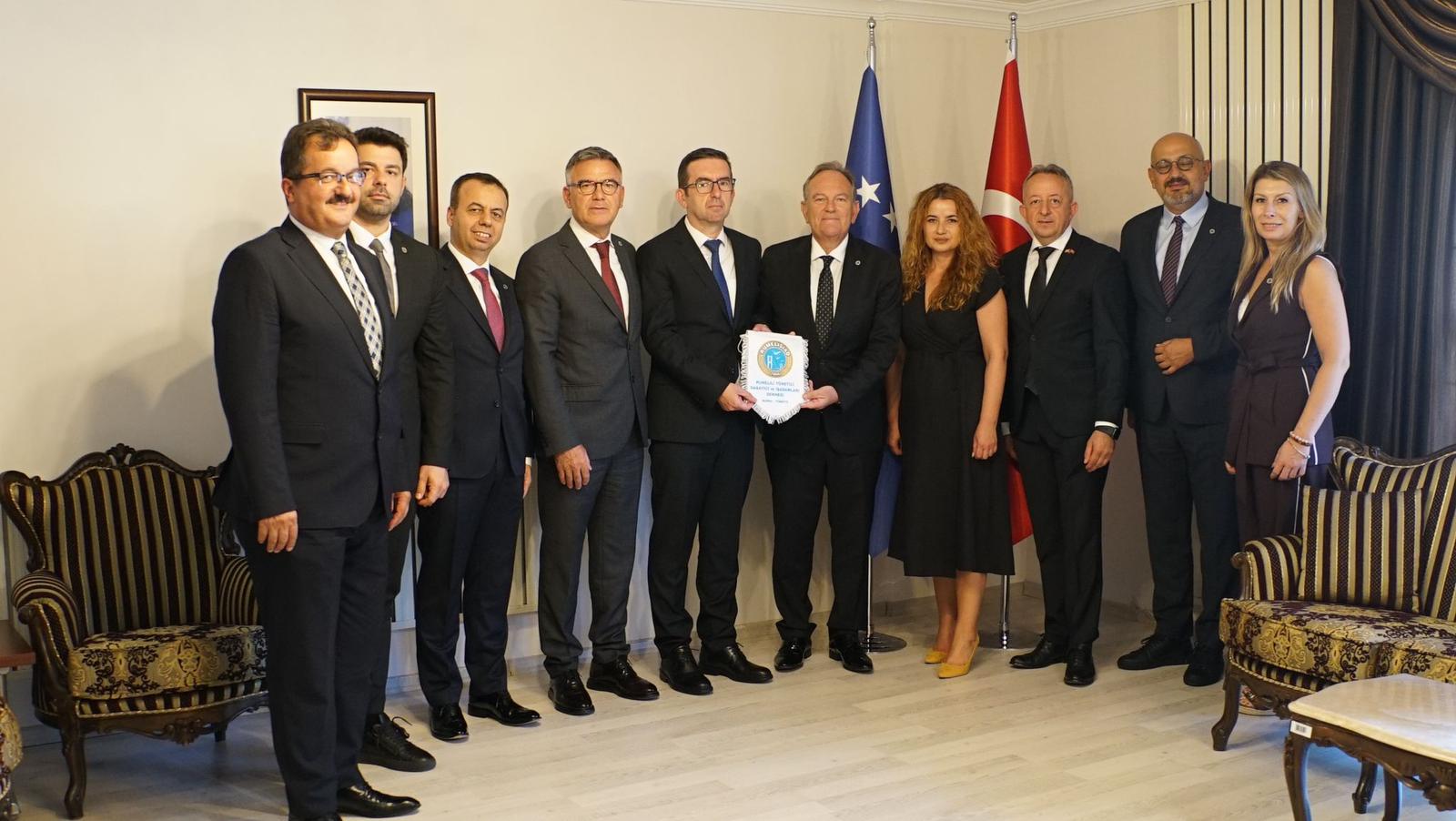 RUMELİSİAD Divan Heyetinden Kosova Cumhuriyeti Ankara Büyükelçiliği’ne Ziyaret;Rumelili Yönetici San