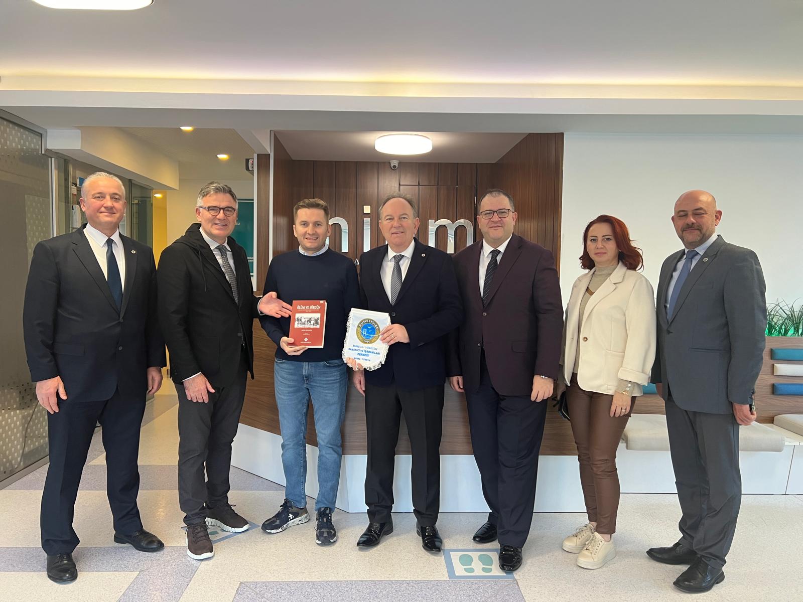 RUMELİSİAD olarak, değerli üyemiz Milim Diş Kliniği ortağı Sn. İsmail Özkısaoğlu’nu kliniğinde ziyar