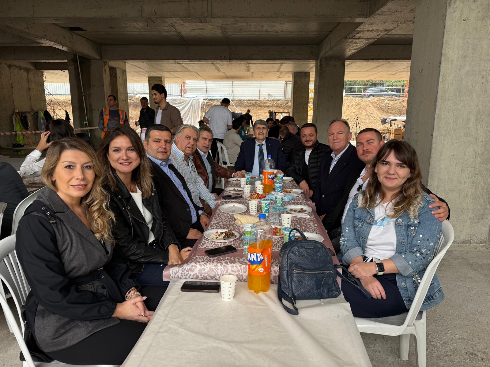 Rumelisiad Üyeleri Bir Arada: BHB İnşaat’ın Değerli Sahibi Sn. Halil Bayam’ın Davetinde Keyifli Bir 