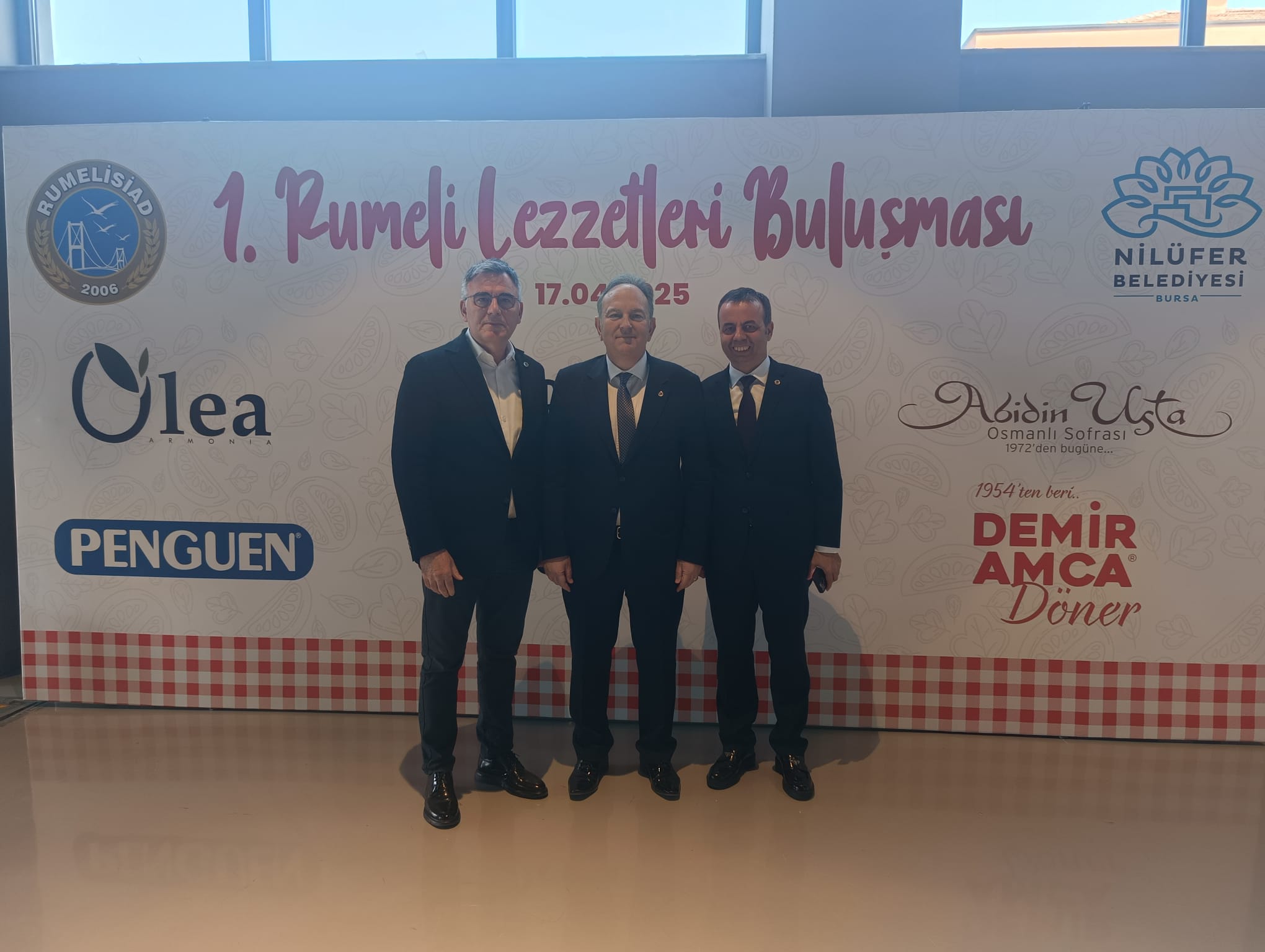 Rumelisiad’dan “1. Rumeli Lezzetleri Buluşması” EtkinliğiRumelisiad Kadın ve Sanat Komitesi’nin düze