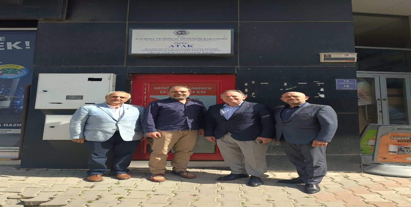 Rumelisiad’dan Üyemiz Onur Gücü’ye ZiyaretRUMELİSİAD olarak değerli üyemiz Onur Gücü’yü, kurucusu ol