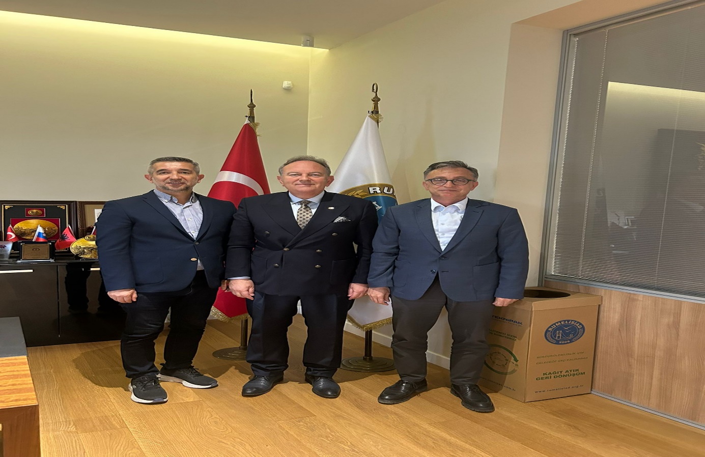 Valeo Türkiye’den Rumelisiad’a ZiyaretYönetim Kurulu Başkanımız Murat Evke, Valeo Türkiye İnsan Kayn